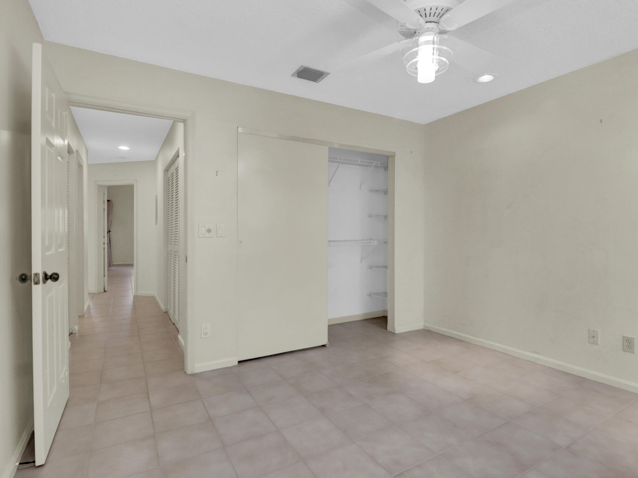 17300 Boca Club Boulevard, Unit 1203 Boca Raton, FL 33487 - Photo 21 of 45 IMG_8181