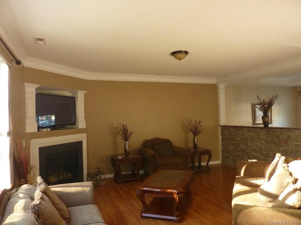 11615 Ruth Polk Court Charlotte, NC 28269 - Photo 5 of 12