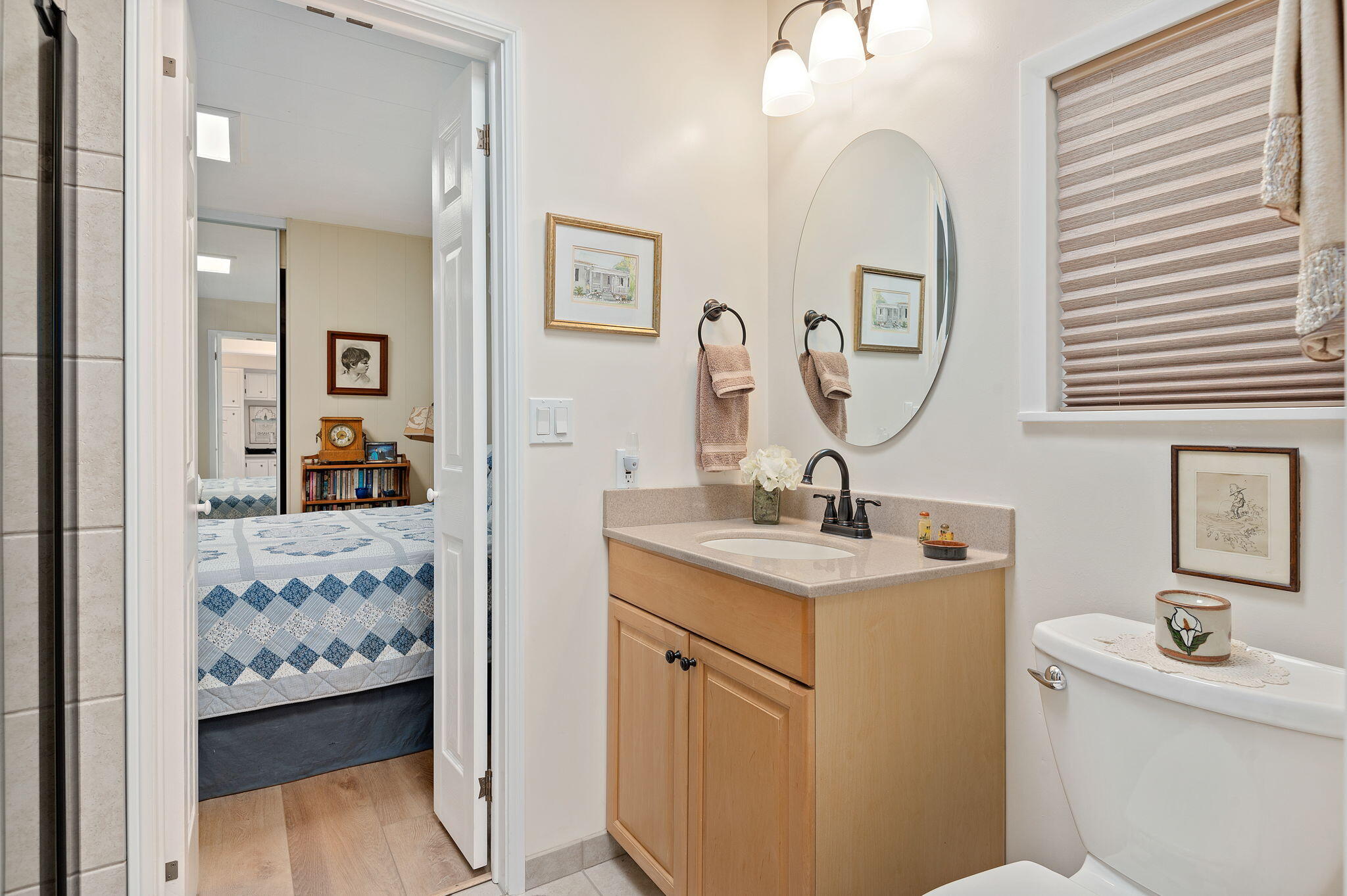 340 Old Mill Road, Unit 231 Santa Barbara, CA 93110 - Photo 13 of 20 17-web-or-mls-17 - Bathroom 2