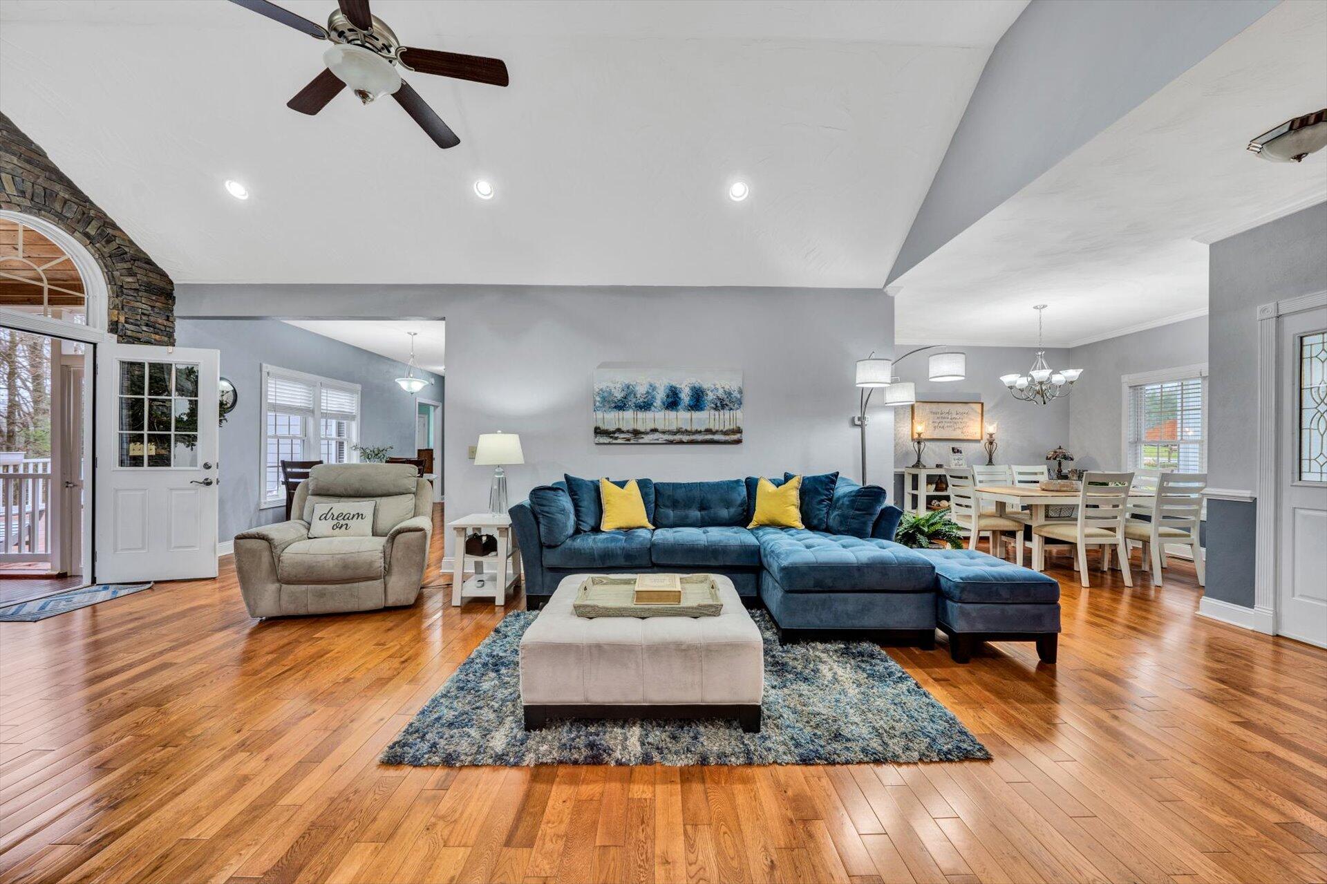 70 Cahas Summit Road Boones Mill, VA 24065 - Photo 12 of 48 Great Room