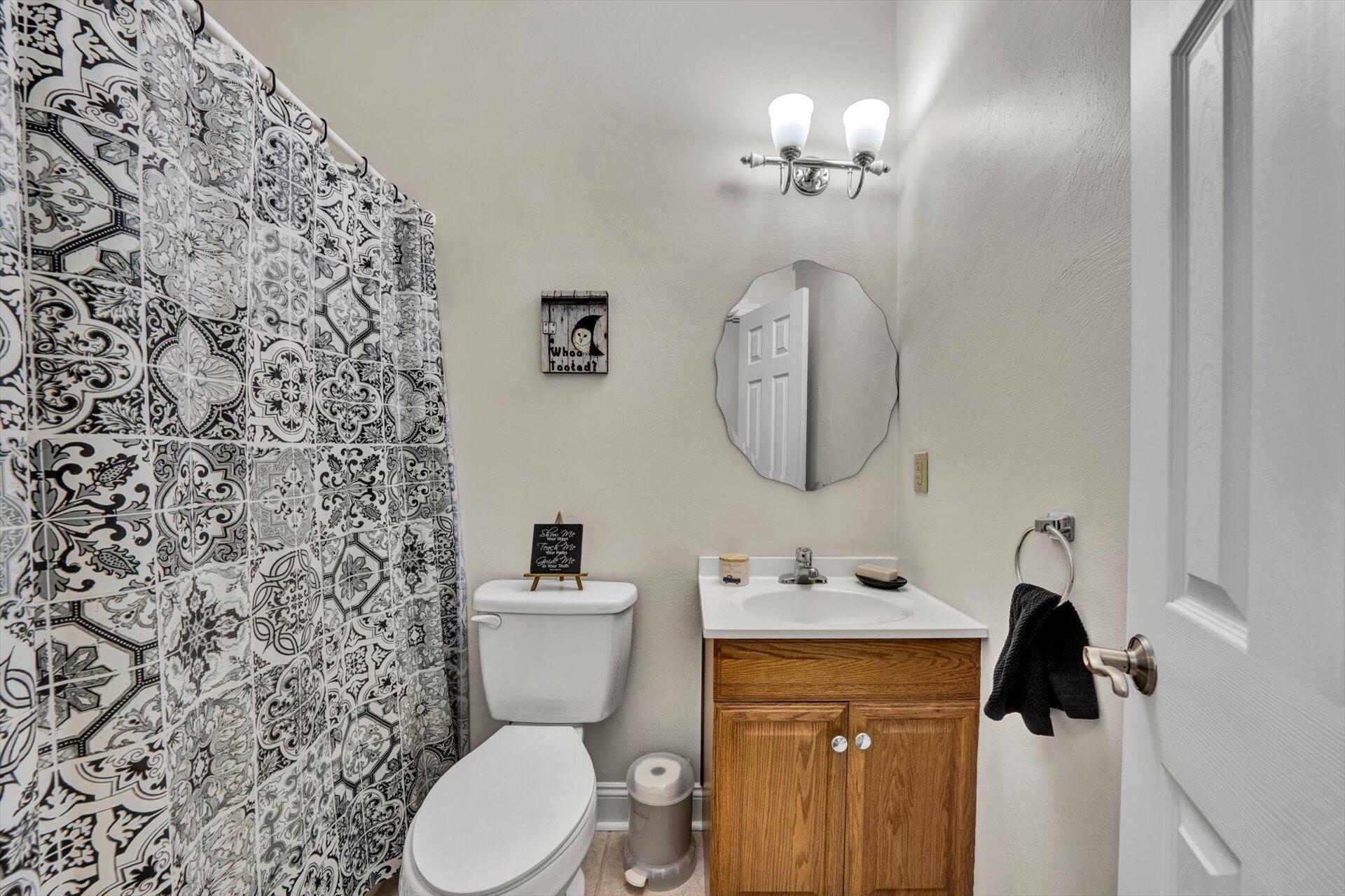70 Cahas Summit Road Boones Mill, VA 24065 - Photo 25 of 48 Hall Bath