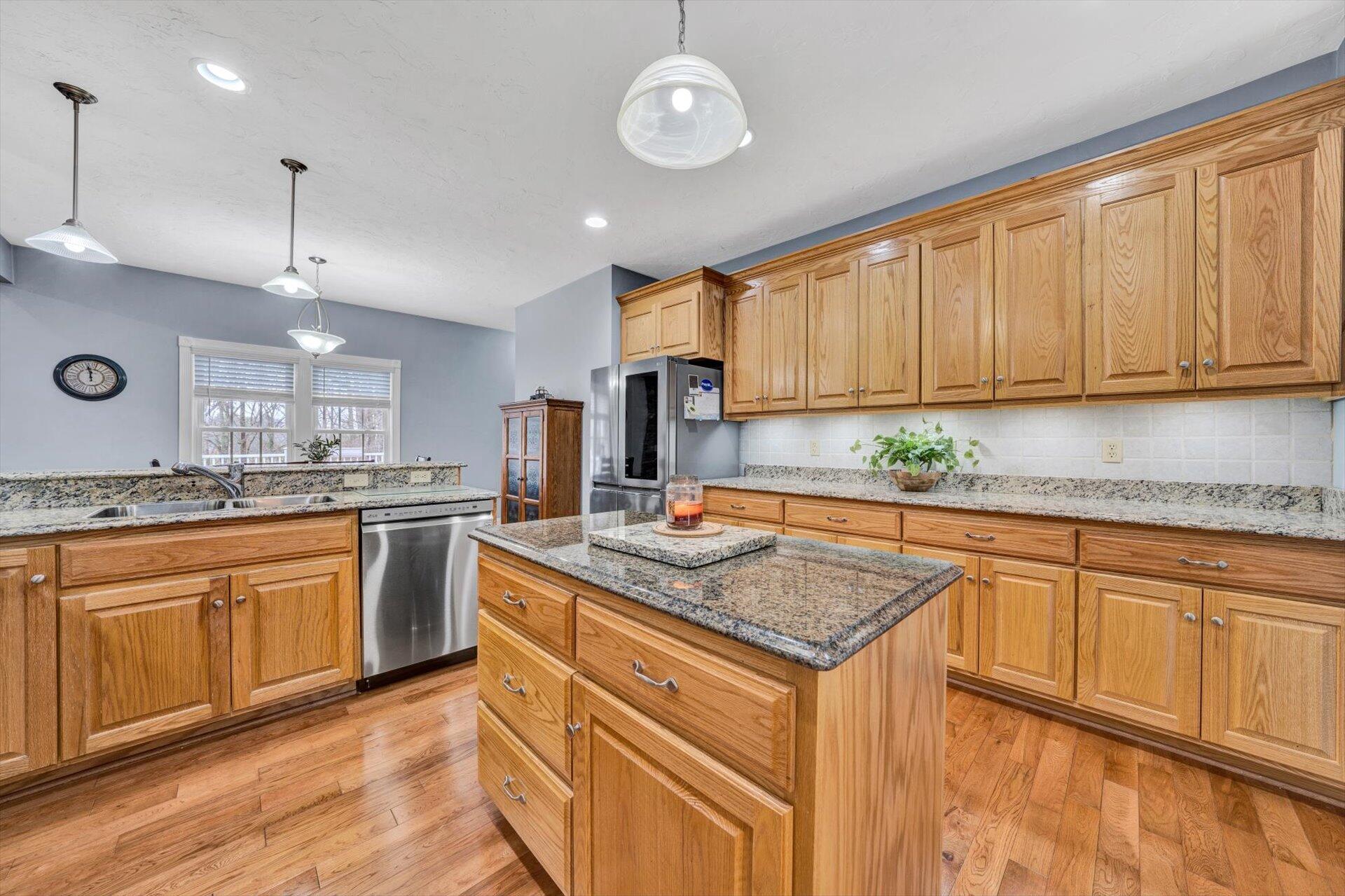 70 Cahas Summit Road Boones Mill, VA 24065 - Photo 5 of 48 Custom Kitchen