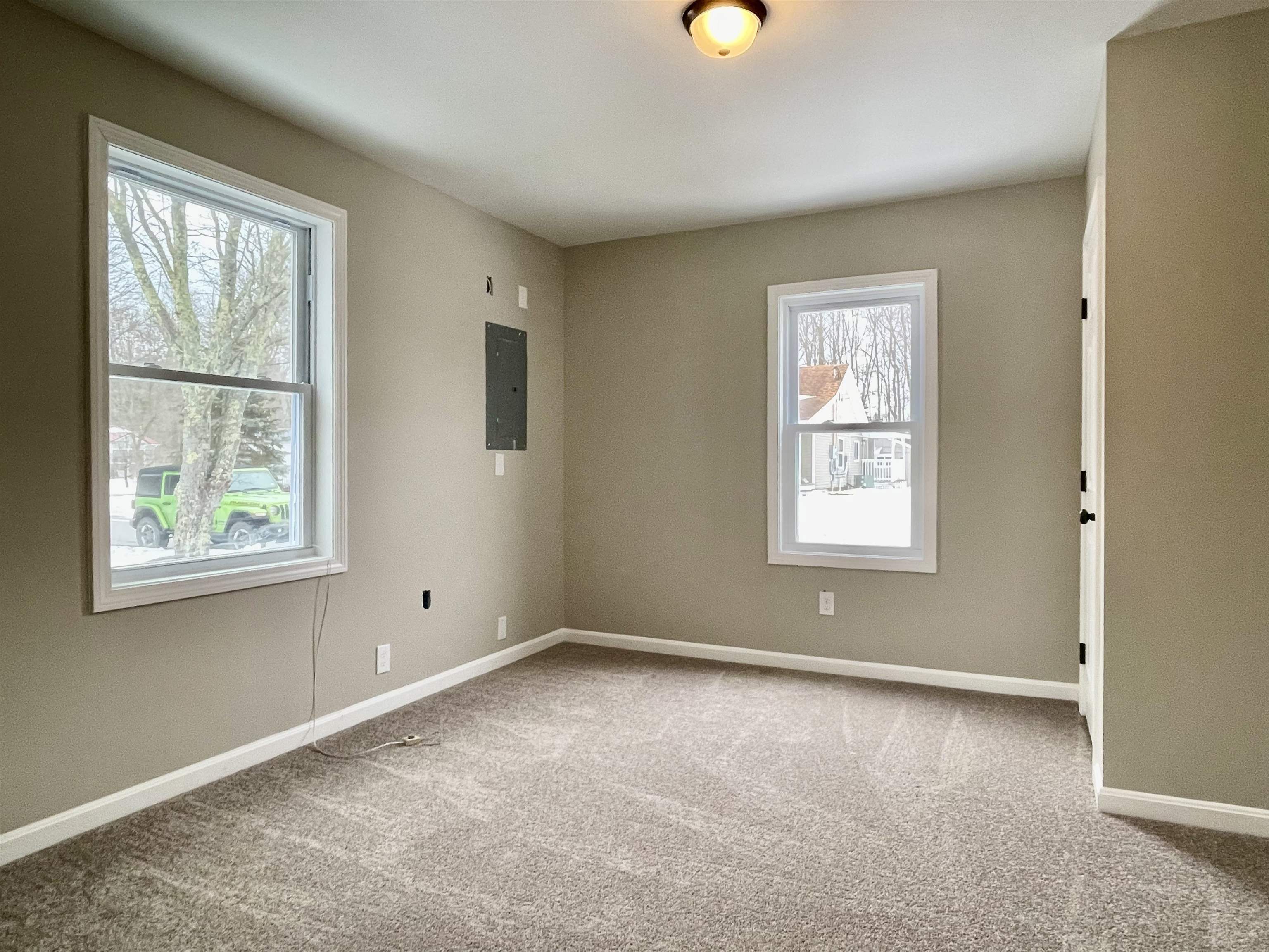 54 High Street Epping, NH 03042 - Photo 11 of 23 Gallery Image 11