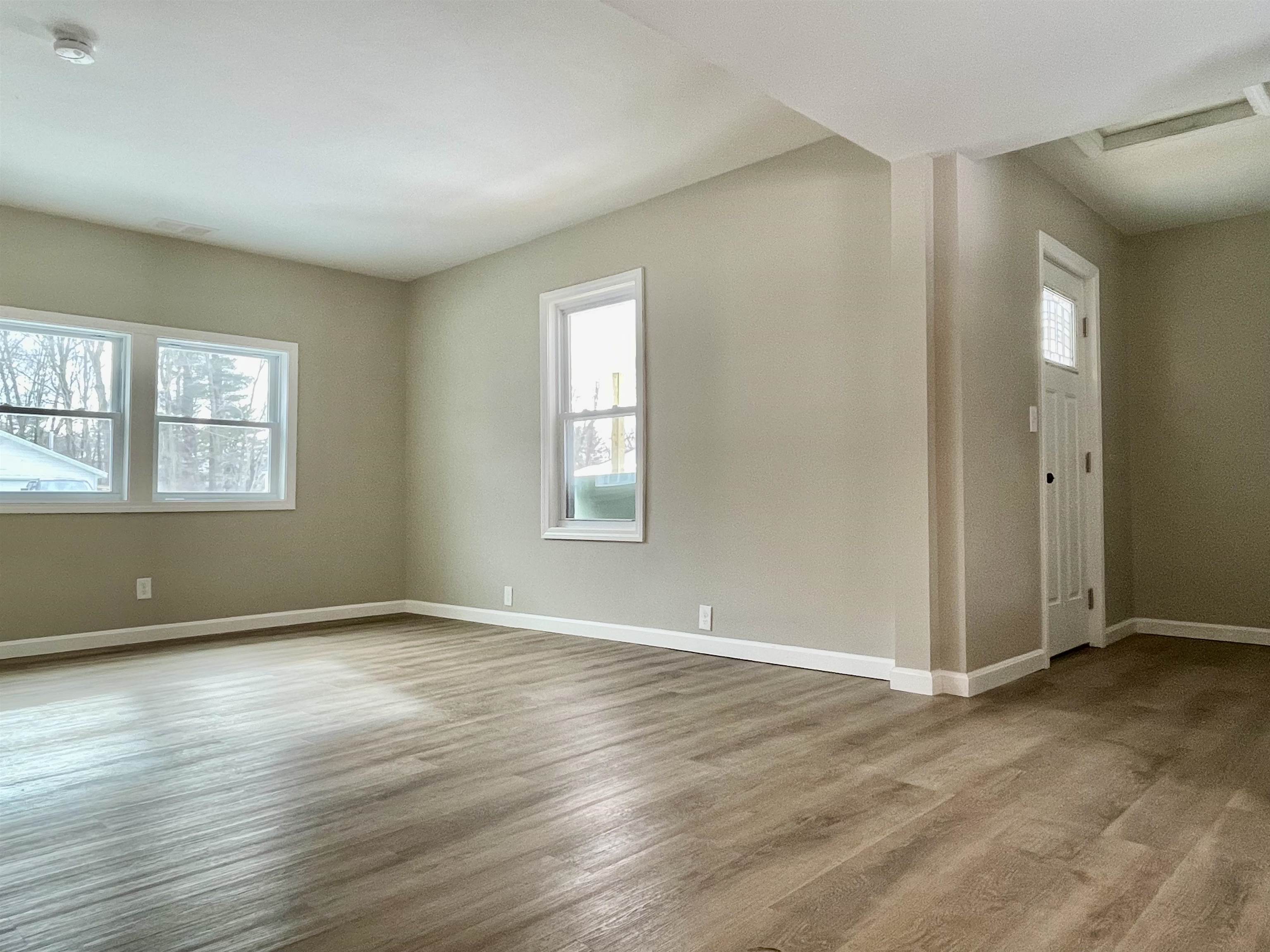 54 High Street Epping, NH 03042 - Photo 10 of 23 Gallery Image 10