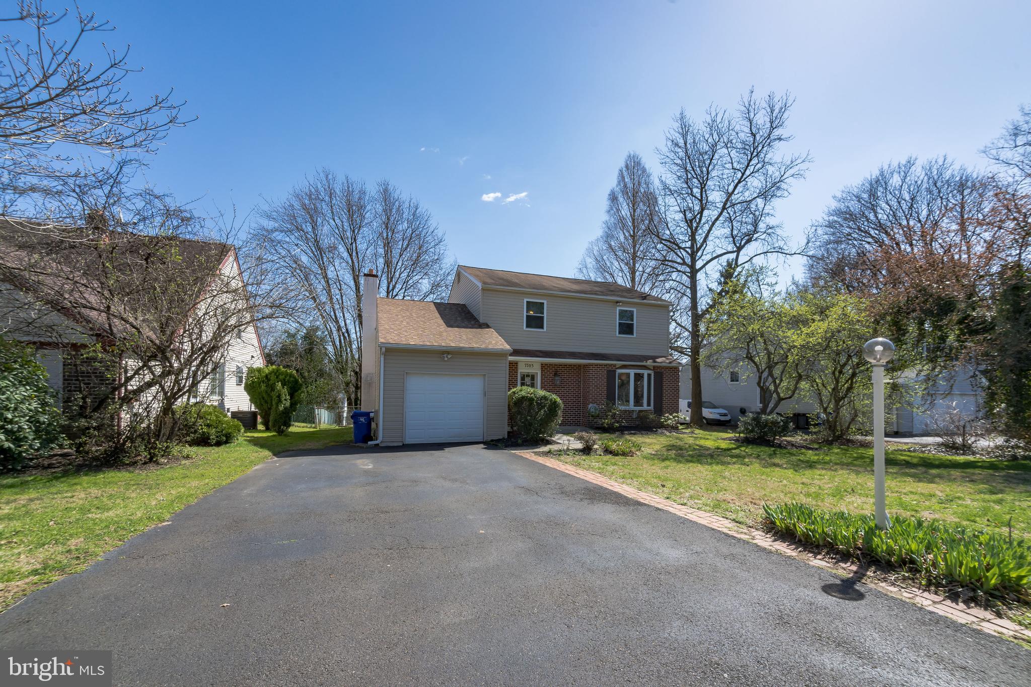 7703 Oak Lane Road Cheltenham, PA 19012 - Photo 2 of 42 Gallery Image 2