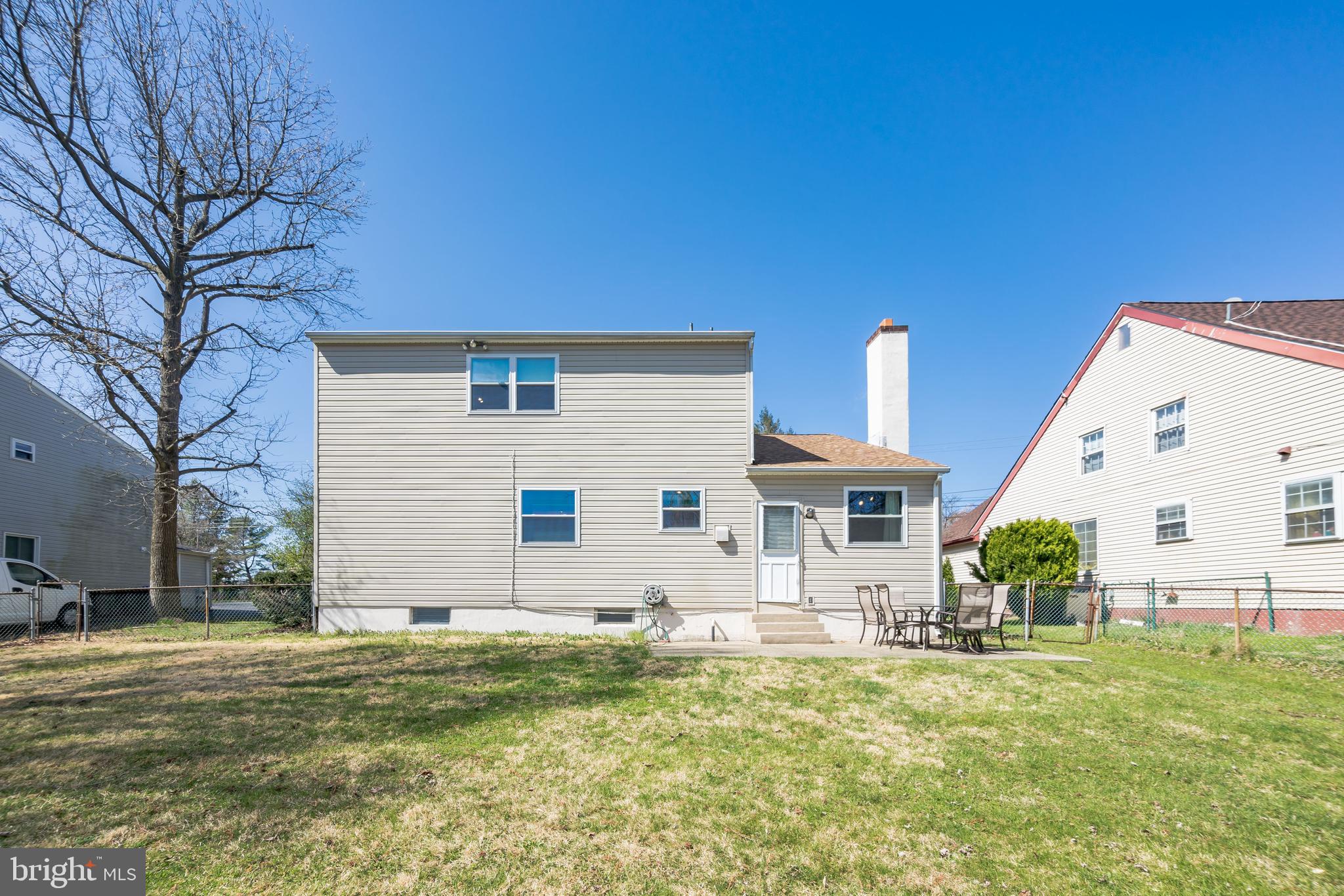 7703 Oak Lane Road Cheltenham, PA 19012 - Photo 3 of 42 Gallery Image 3