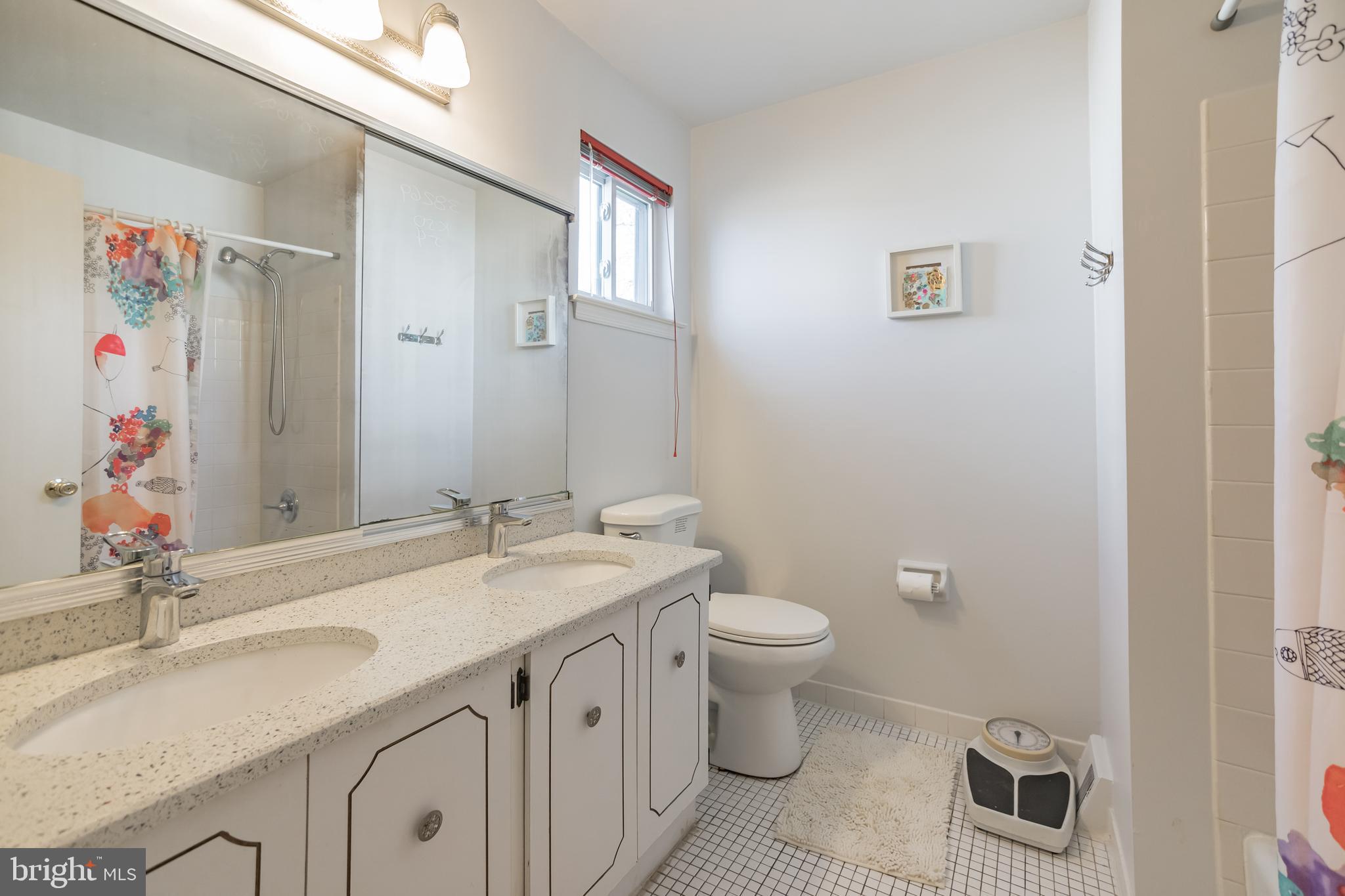 7703 Oak Lane Road Cheltenham, PA 19012 - Photo 27 of 42 Full Bathroom - hallway upstairs