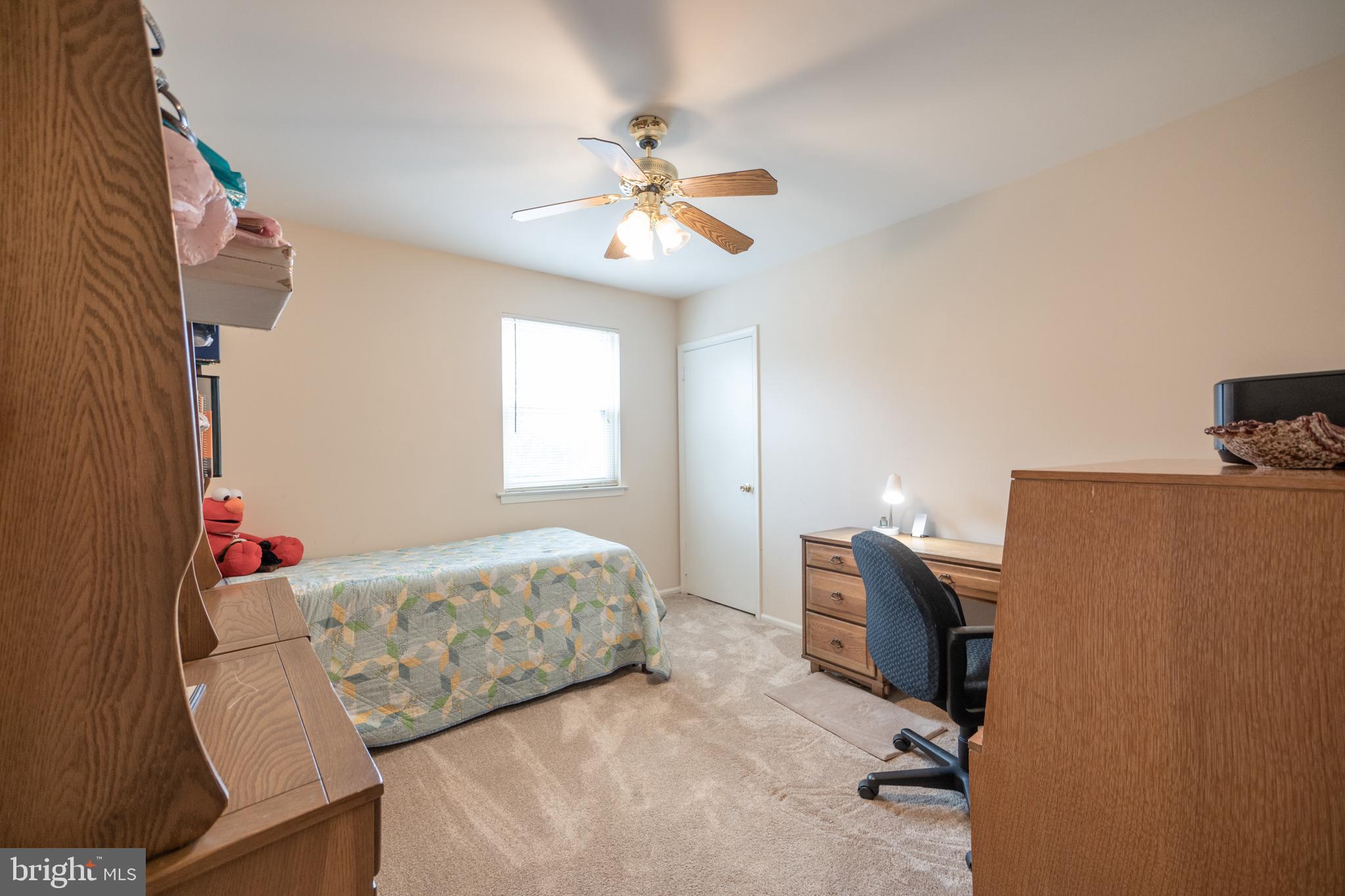 7703 Oak Lane Road Cheltenham, PA 19012 - Photo 32 of 42 middle bedroom
