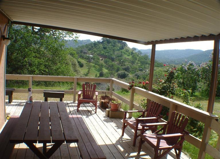 47560 Creekside Road Squaw Valley, CA 93675 - Photo 2 of 23 Porch