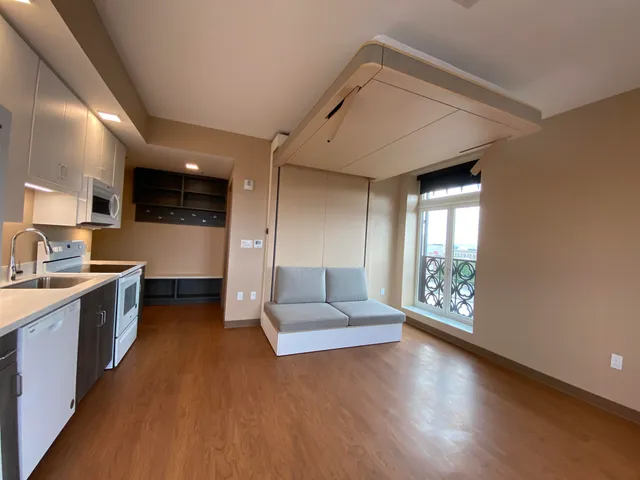 $1,699 | 83 Hanover Street, Unit 409, Manchester, NH 03101