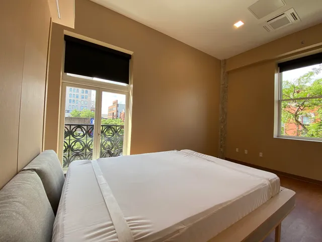 $1,699 | 83 Hanover Street, Unit 409, Manchester, NH 03101