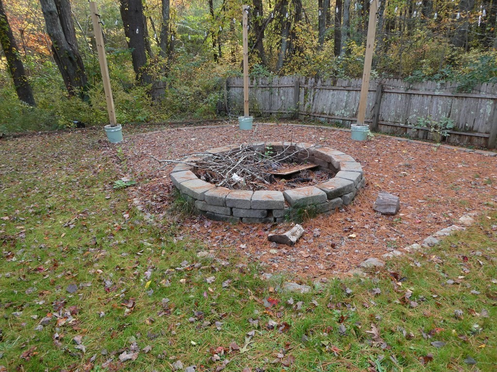 317 New Boston Road Fairhaven, MA 02719 - Photo 3 of 15 Gallery Image 3