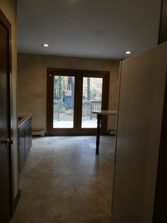 317 New Boston Road Fairhaven, MA 02719 - Photo 5 of 15 Gallery Image 5
