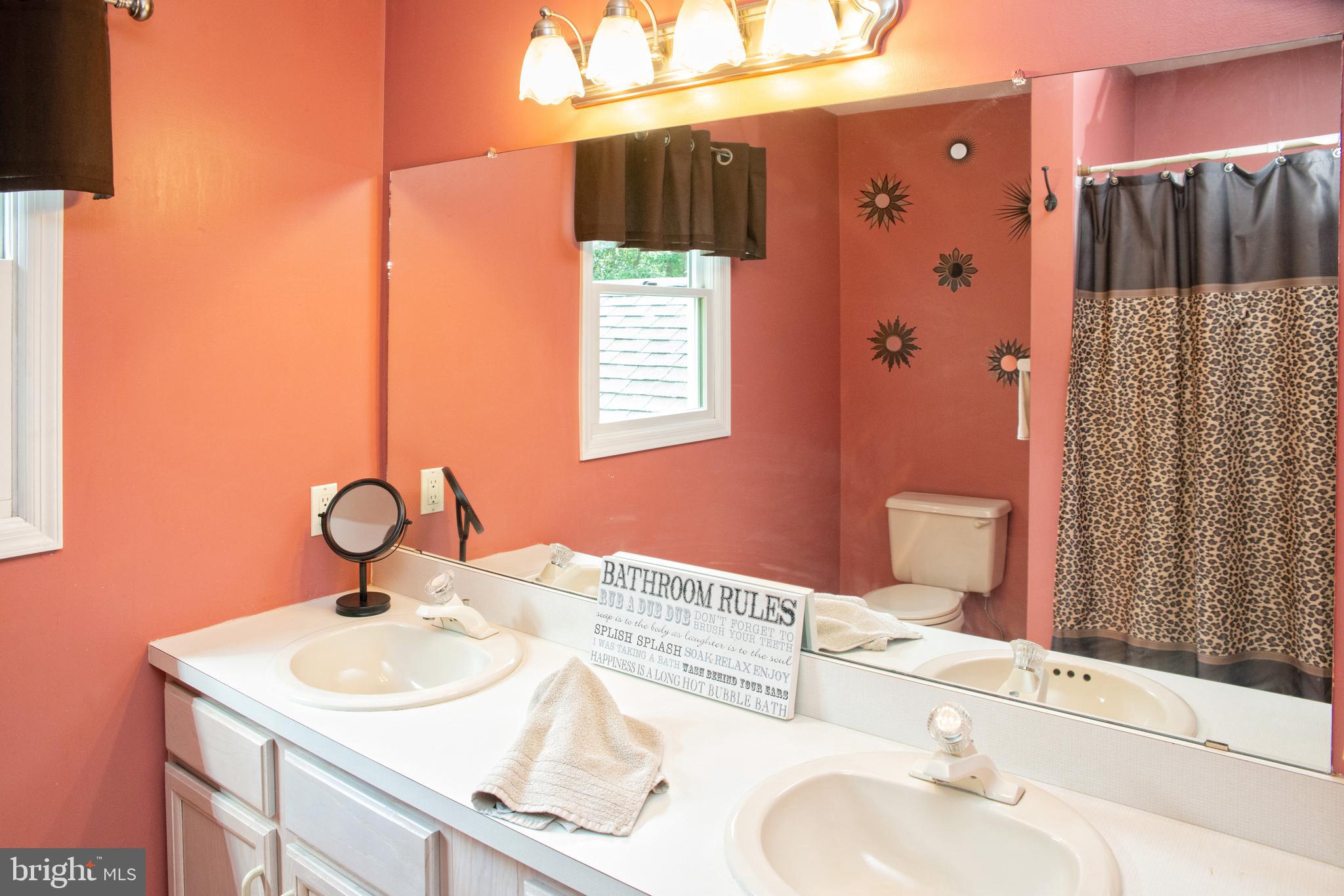 73 Ellisdale Road Allentown, NJ 08501 - Photo 44 of 49 Main Bathroom, 2nd floor.