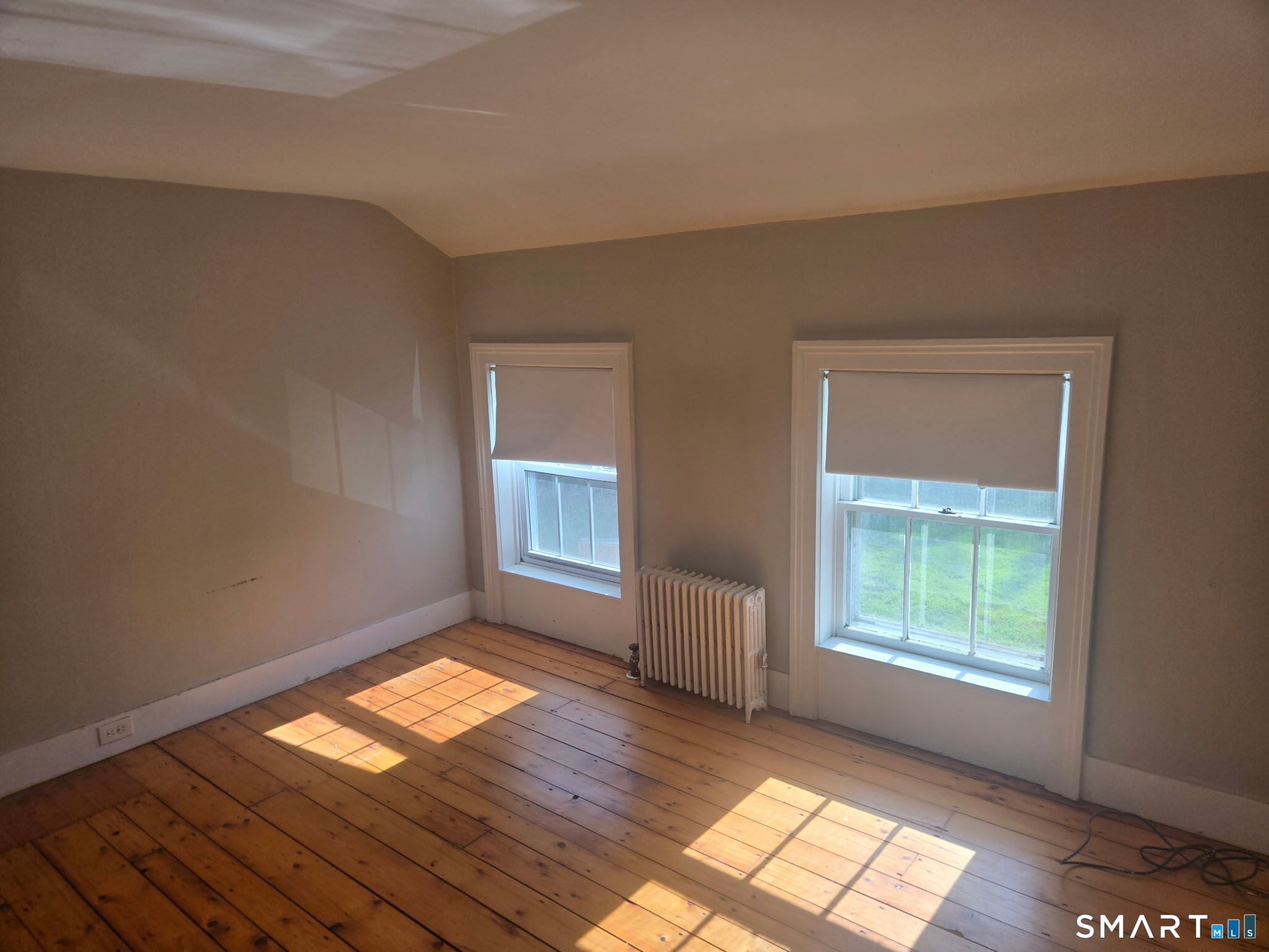 217 High Street Groton, CT 06355 - Photo 6 of 9
