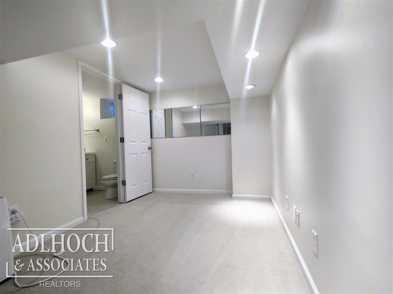 430 Touraine Road Grosse Pointe Farms, MI 48236 - Photo 17 of 18