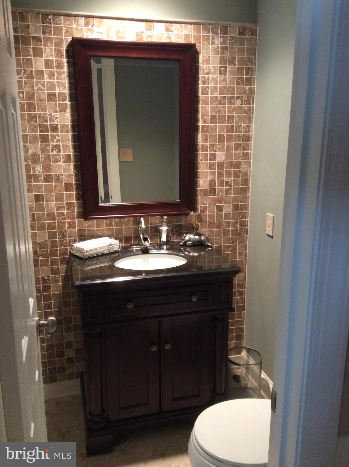 15516 Langside Street Silver Spring, MD 20905 - Photo 9 of 30 Bath