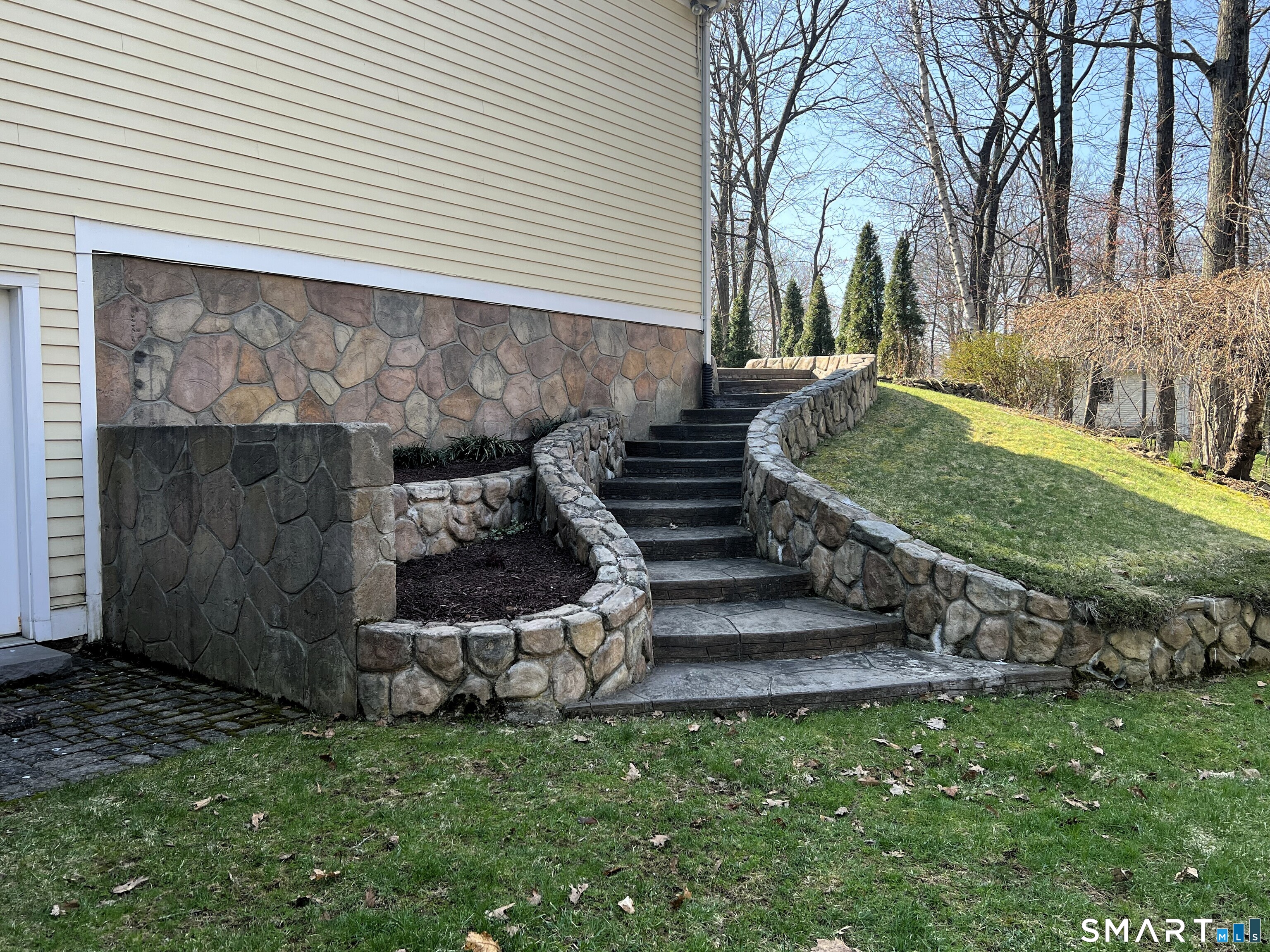 124 Wildcat Road Burlington, CT 06013 - Photo 37 of 39