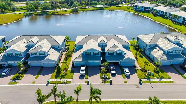 $475,000 | 915 Tidewater Shores Loop, Bradenton, FL 34208