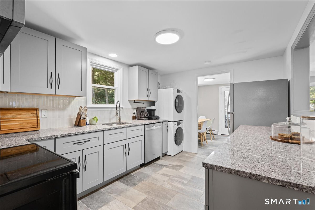 562 Branchville Road Ridgefield, CT 06877 - Photo 13 of 21 Gallery Image 13