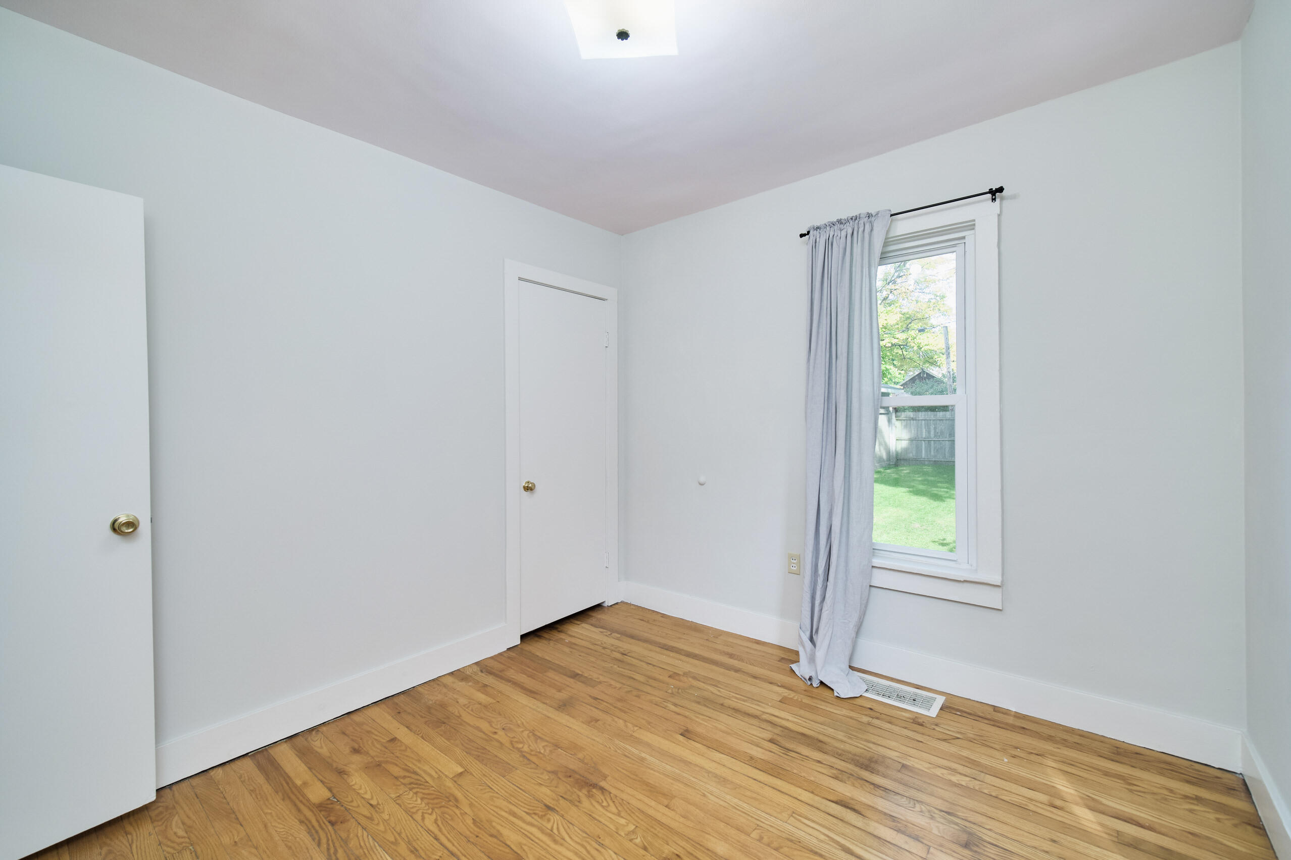 244 5th Street Manistee, MI 49660 - Photo 22 of 45 Bedroom #2