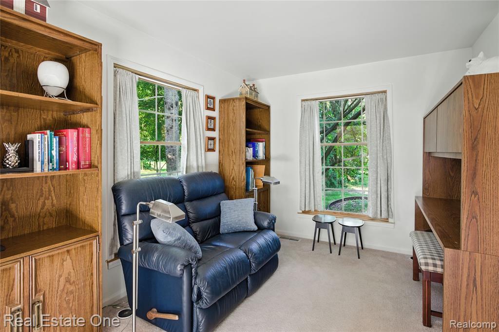 604 Longford Drive Rochester Hills, MI 48309 - Photo 8 of 39