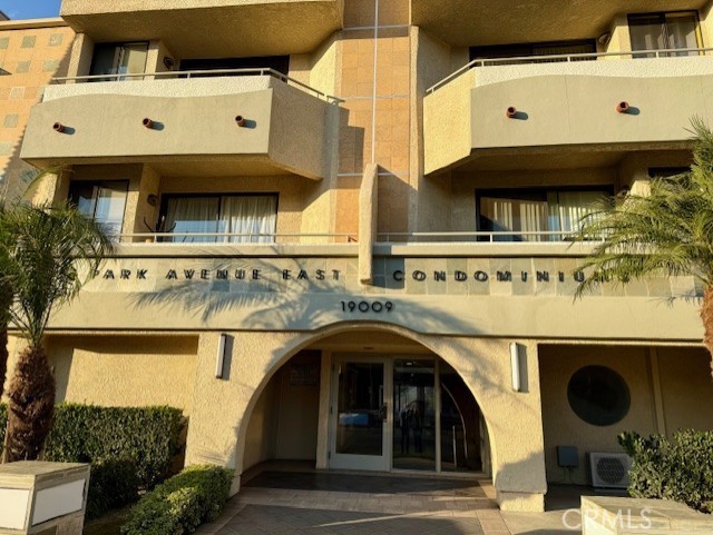 19009 Sherman Way, Unit 34 Reseda, CA 91335 - Photo 24 of 27