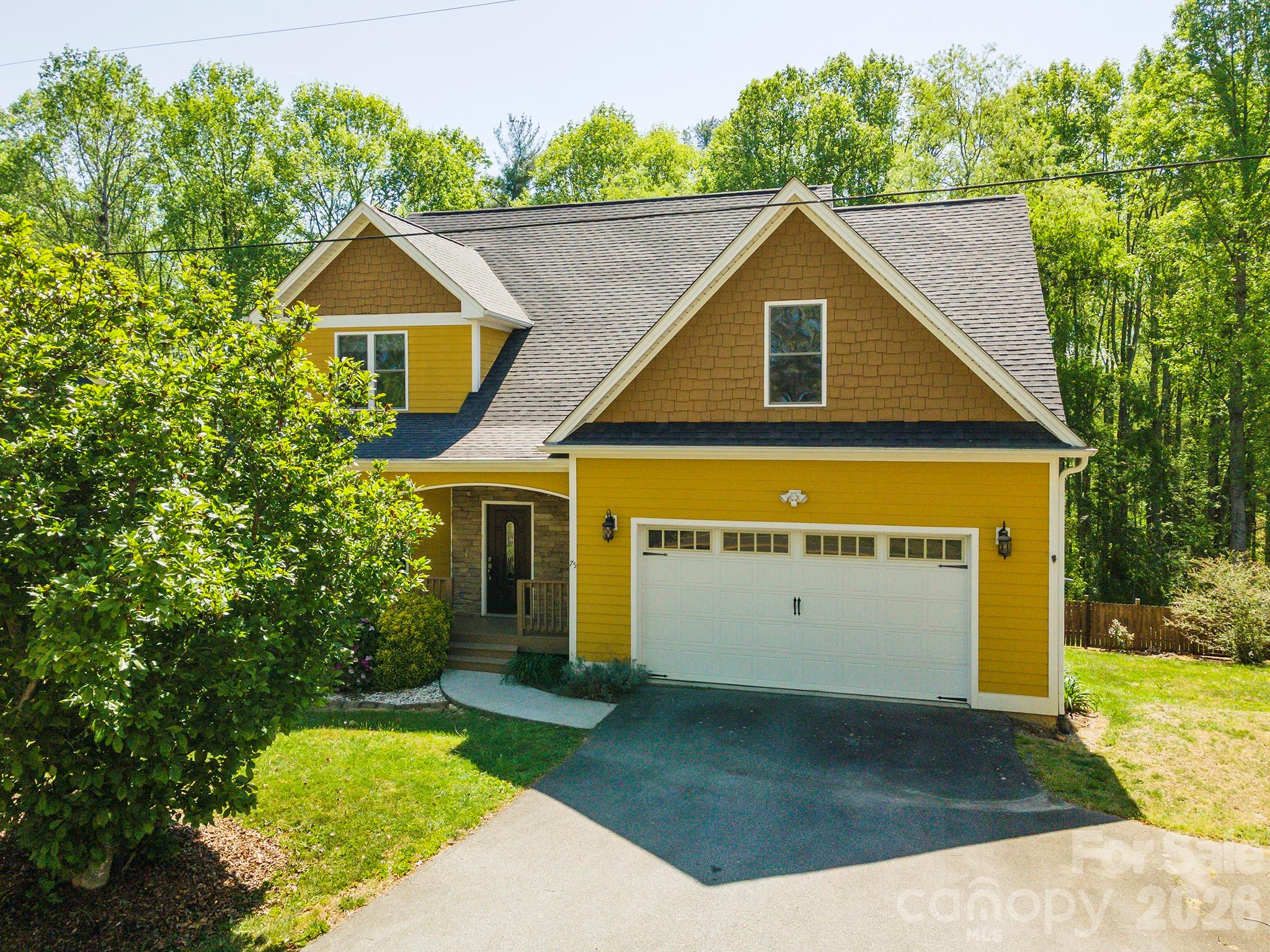75 Noble Road Fairview, NC 28730 - Photo 3 of 48