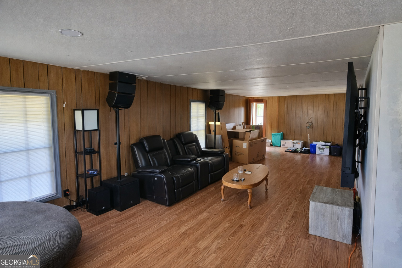 200 Homer Stephens Road Cornelia, GA 30531 - Photo 7 of 16 a living room with furniture