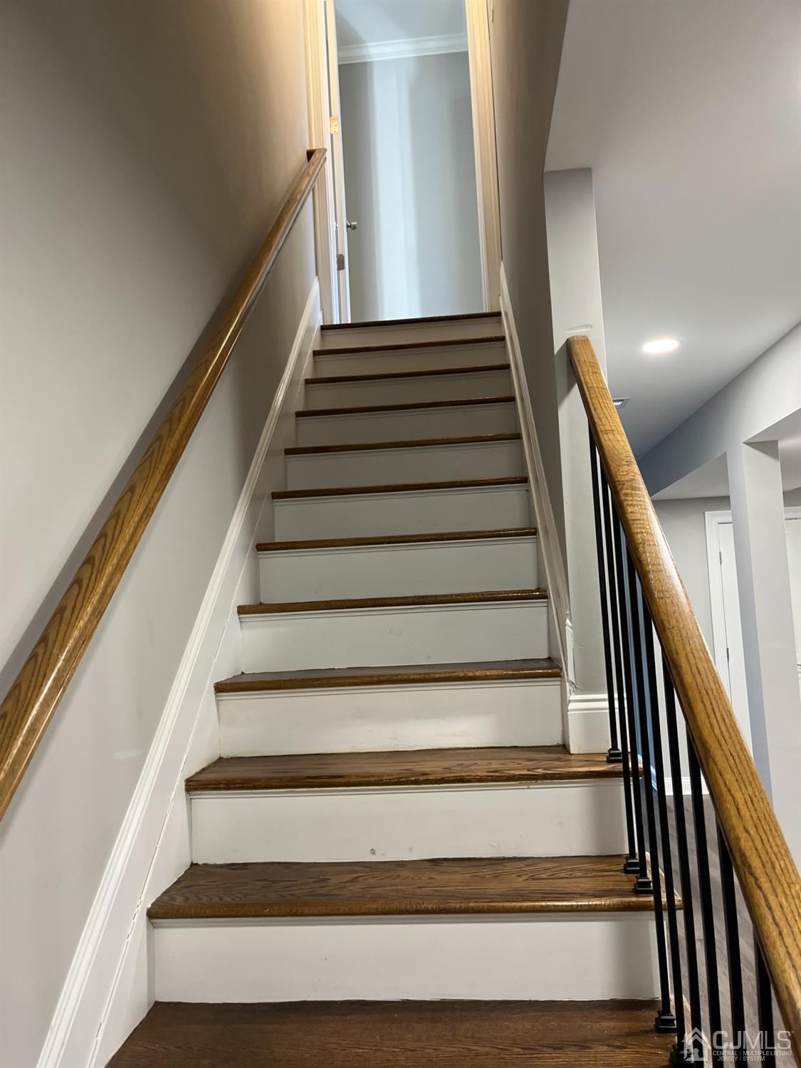 80 Kimberly Road Colonia, NJ 07067 - Photo 29 of 33 a view of entryway
