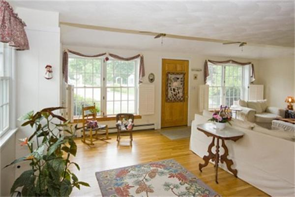 53 Gilson Road Scituate, MA 02066 - Photo 3 of 14 Gallery Image 3