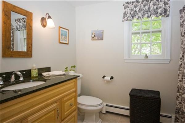 53 Gilson Road Scituate, MA 02066 - Photo 9 of 14 Gallery Image 9