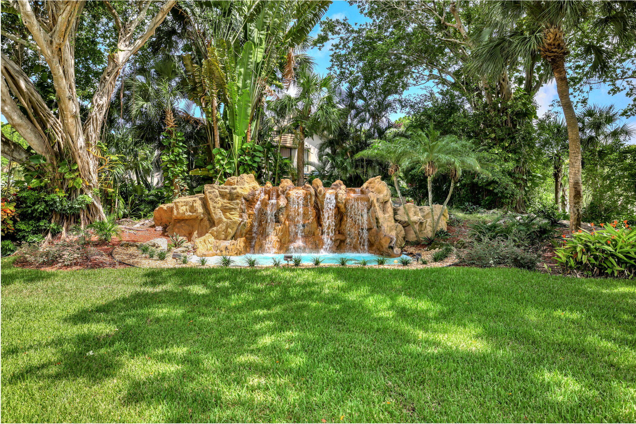 6062 Glendale Drive Boca Raton, FL 33433 - Photo 22 of 58 Waterfall entrance