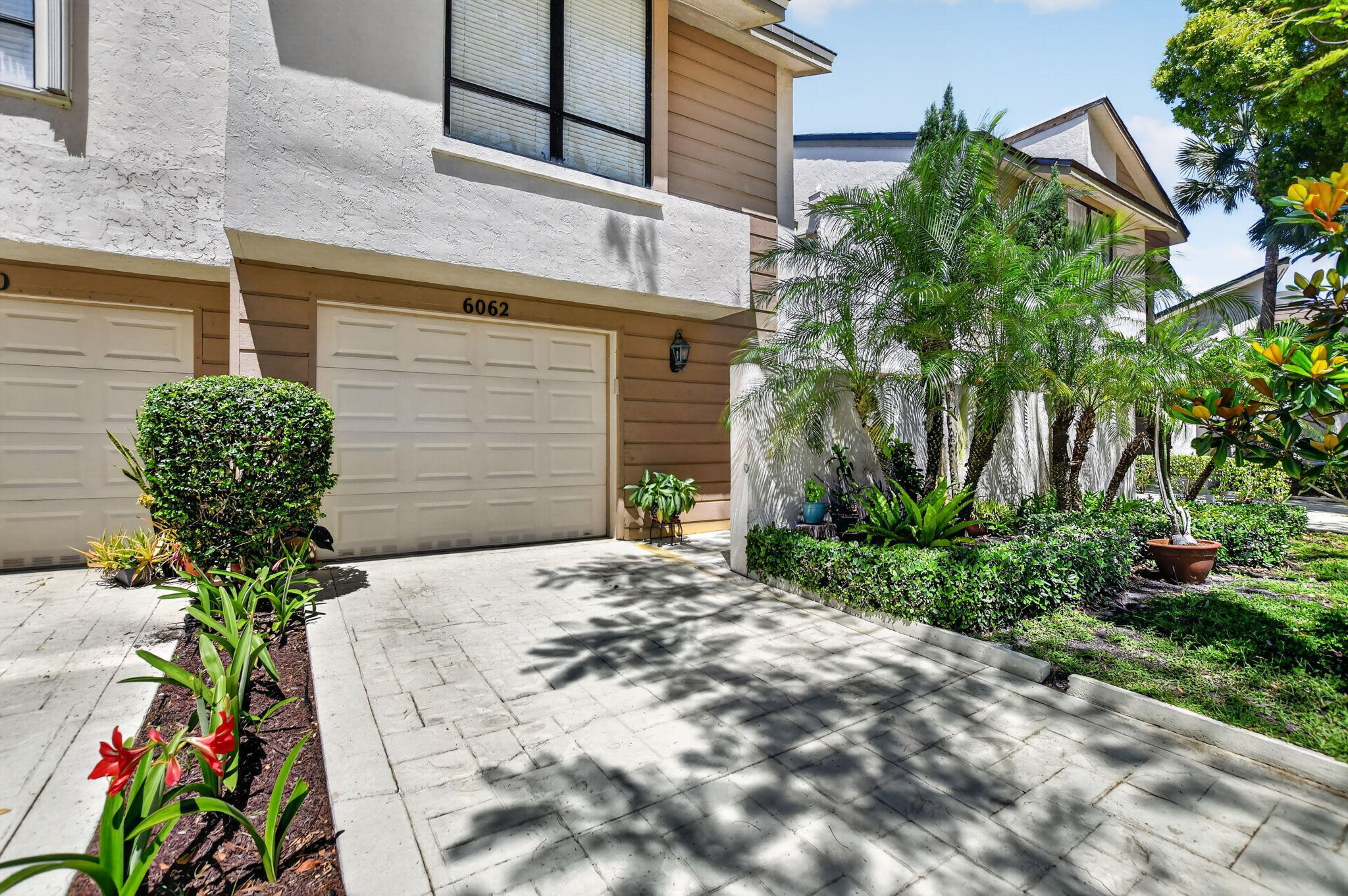 6062 Glendale Drive Boca Raton, FL 33433 - Photo 27 of 58 Garage & Long Driveway