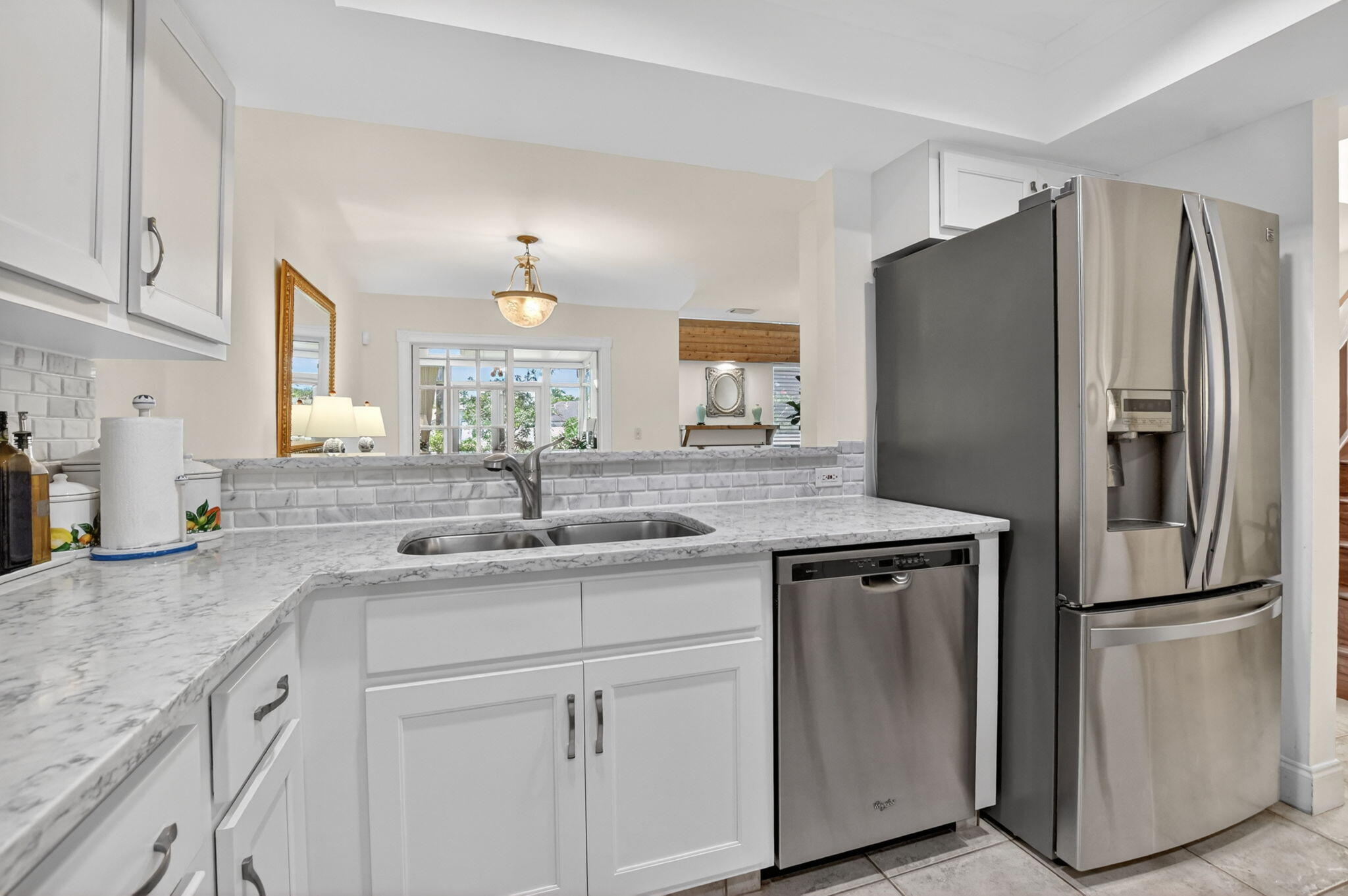6062 Glendale Drive Boca Raton, FL 33433 - Photo 4 of 58 French door refrigerator & passthrough