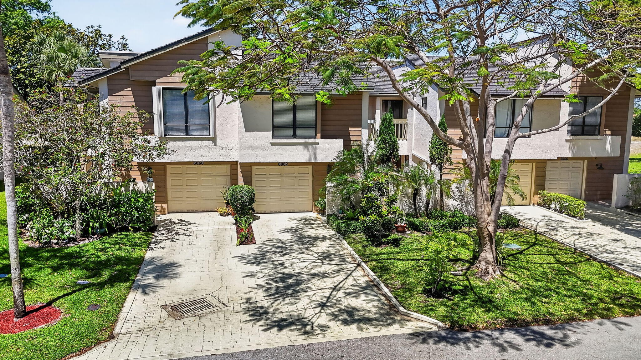 6062 Glendale Drive Boca Raton, FL 33433 - Photo 53 of 58 Front long drive