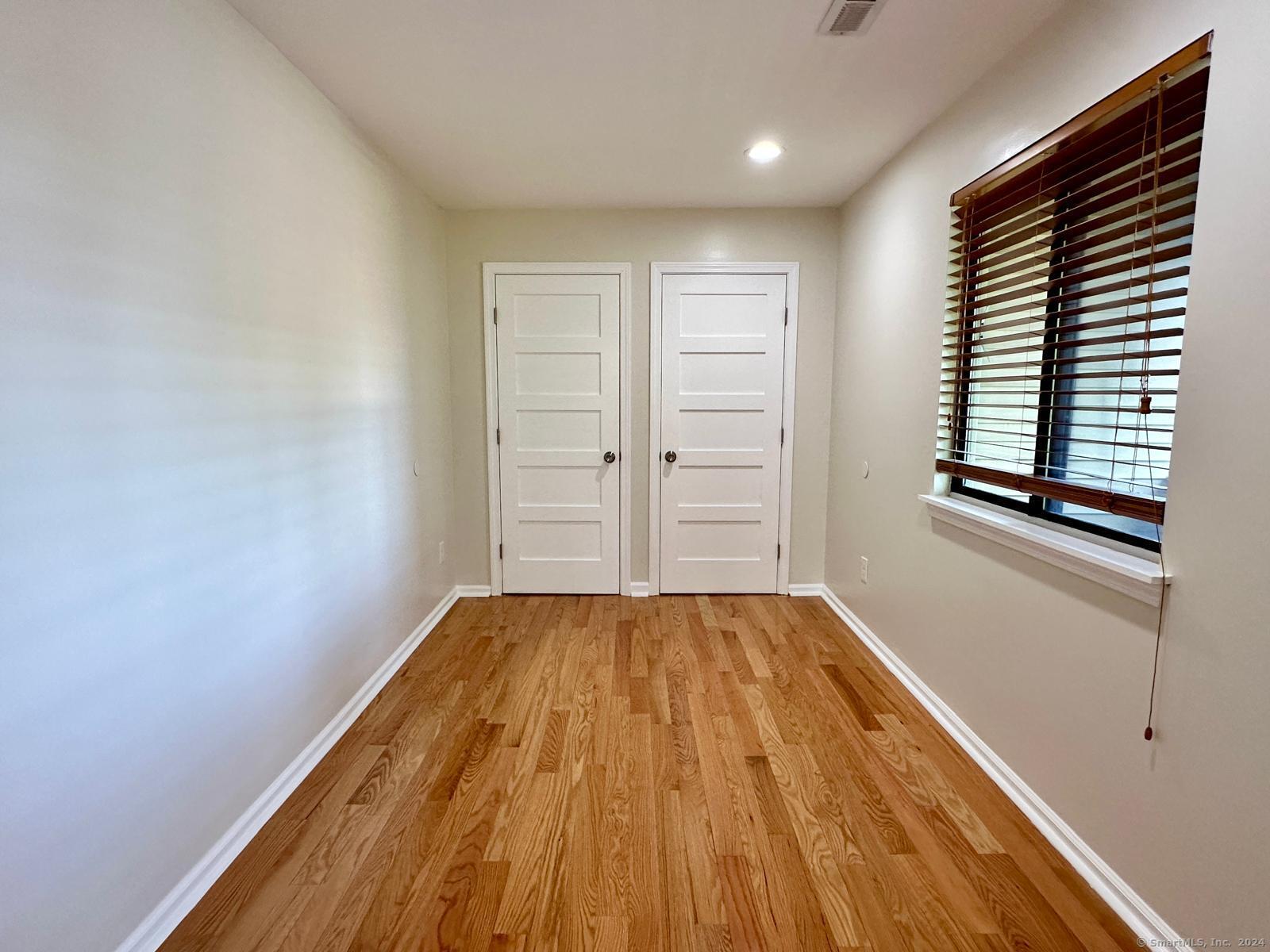 17 Lance Circle, Unit 17 Bridgeport, CT 06606 - Photo 3 of 9