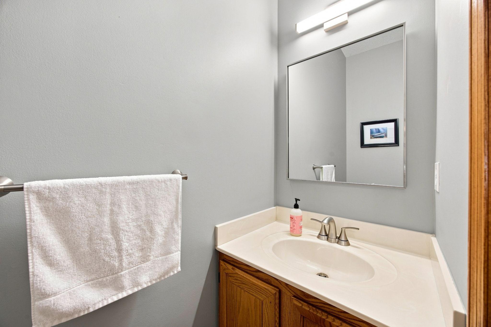 8473 Cortland Road Eden Prairie, MN 55344 - Photo 14 of 24