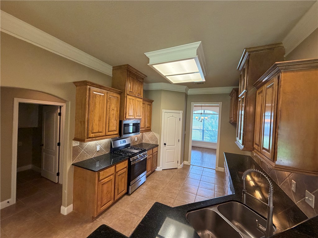 413 Cold Spring Drive College Station, TX 77845 - Photo 8 of 27