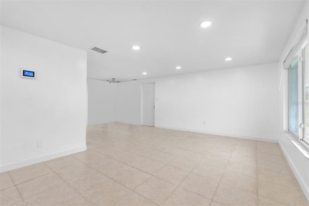 504 Red Mangrove Lane Apollo Beach, FL 33572 - Photo 6 of 45