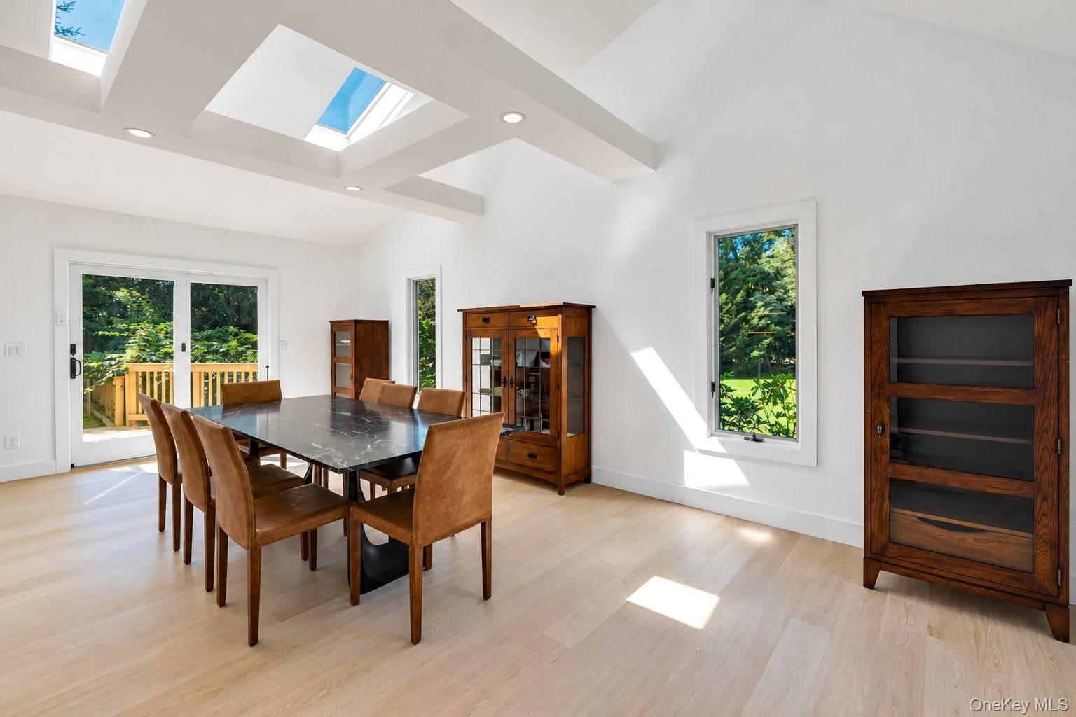 2 Tuckahoe Road Southampton, NY 11968 - Photo 7 of 15 Dining Room