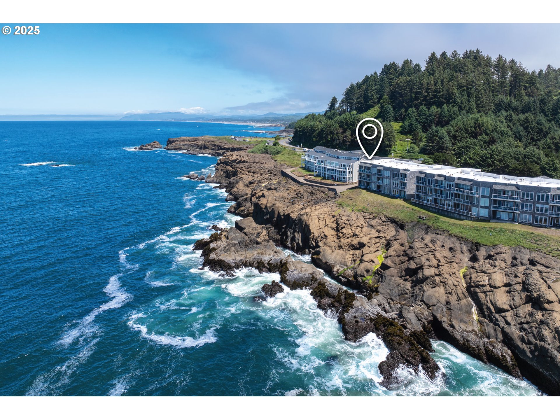 1113 Highway 101, Unit 52 Depoe Bay, OR 97341 - Photo 40 of 47 a view of a pathway with a yard