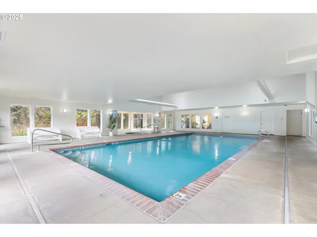 $850,000 | 1113 Highway 101, Unit 52, Depoe Bay, OR 97341