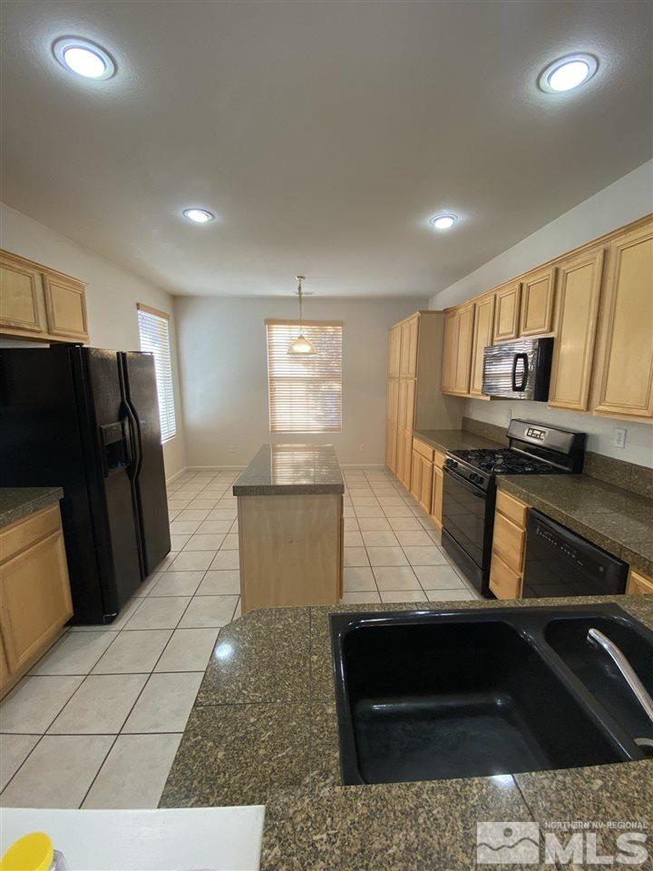 10436 Chadwell Drive Reno, NV 89521 - Photo 6 of 27 Photo 6