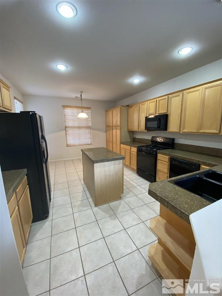 10436 Chadwell Drive Reno, NV 89521 - Photo 7 of 27 Photo 7