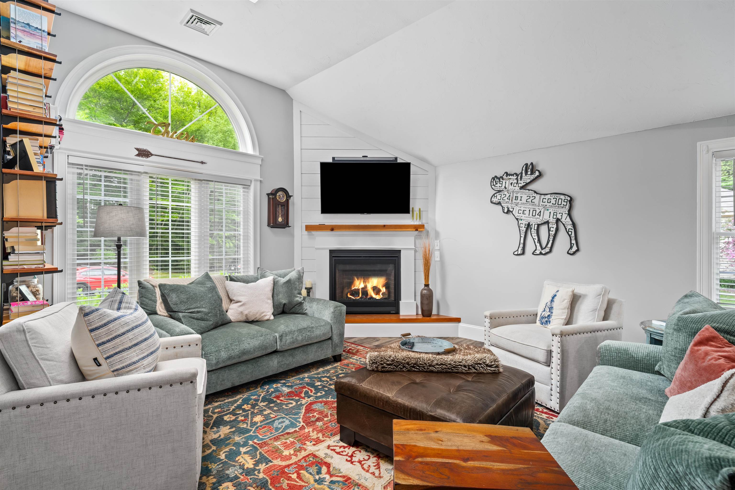 31 Henderson Road, Unit 17 Gilford, NH 03249 - Photo 2 of 54
