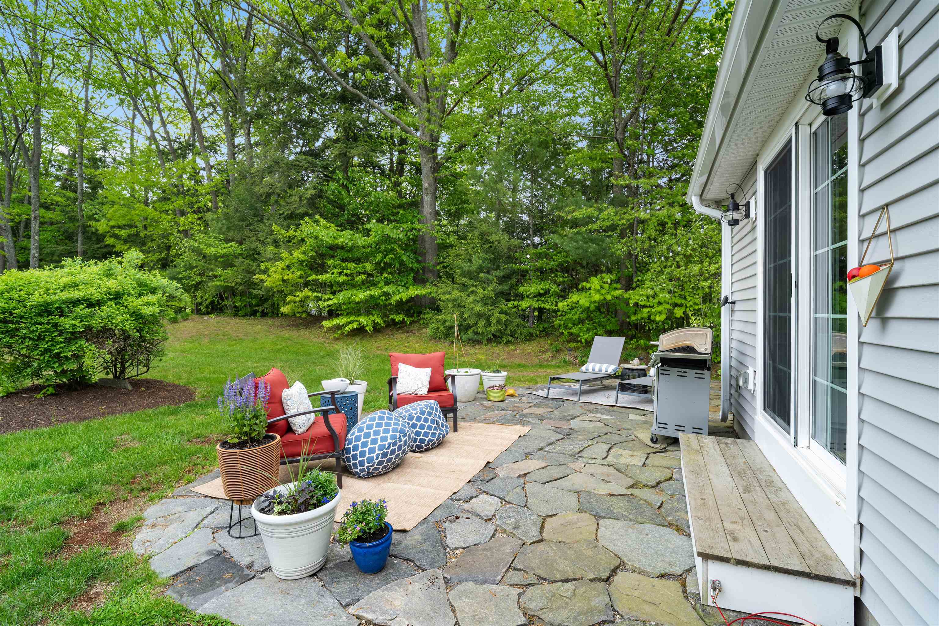 31 Henderson Road, Unit 17 Gilford, NH 03249 - Photo 32 of 54