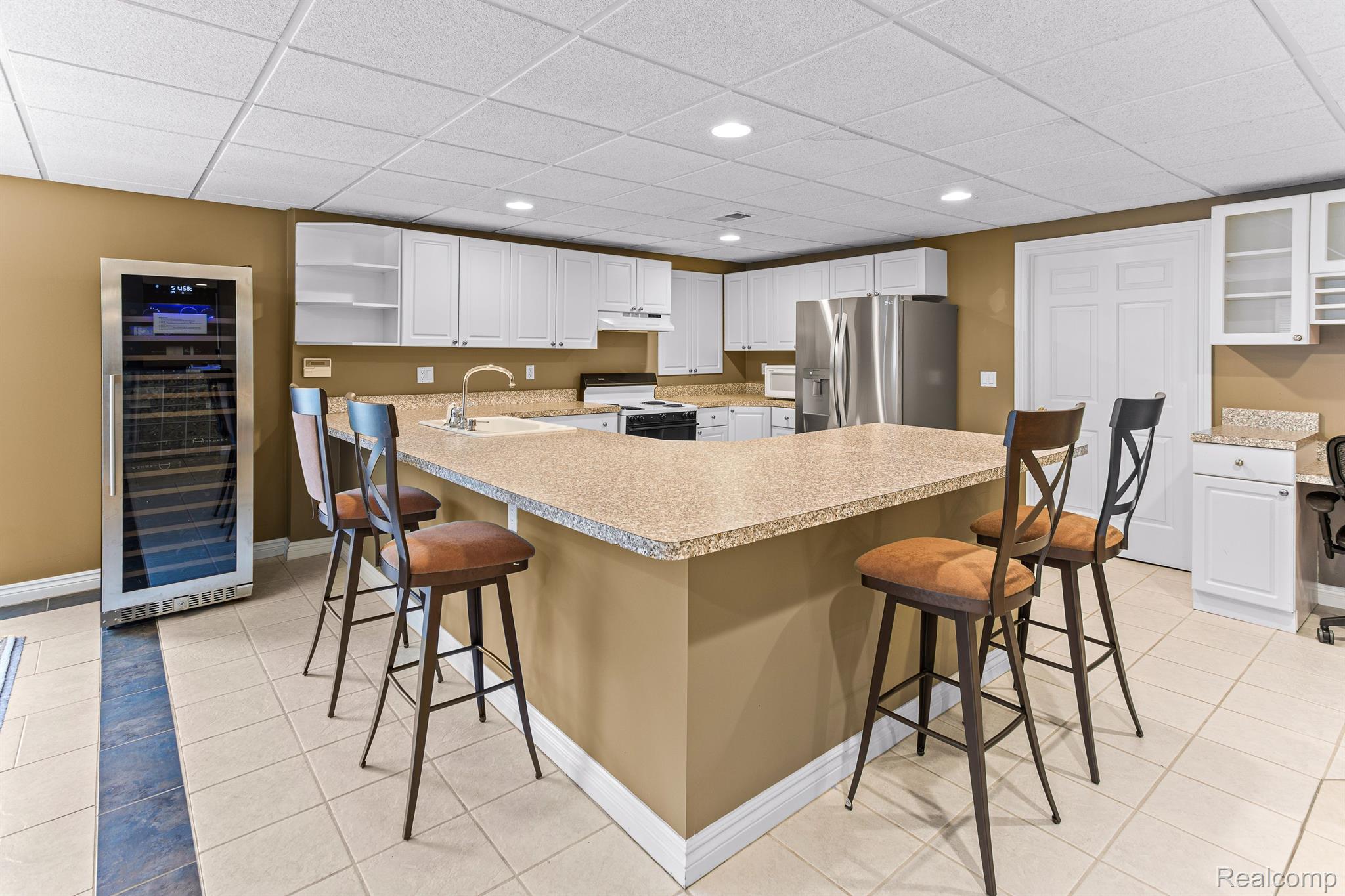 4680 Goodison Pl Drive Rochester, MI 48306 - Photo 42 of 54 Basement kitchen
