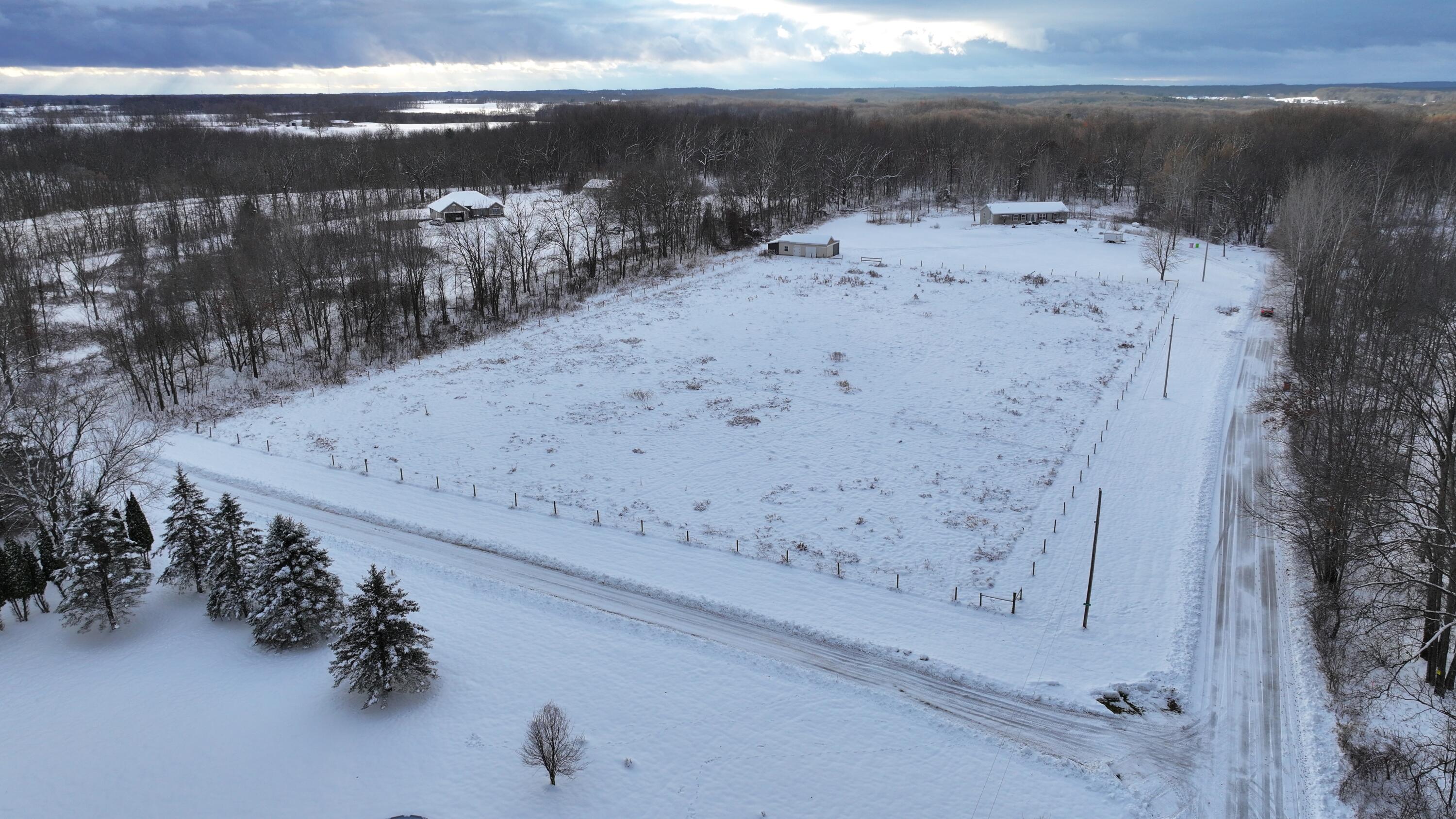 1 Lowell Mi 49331 Lowell, MI 49331 - Photo 5 of 22 6