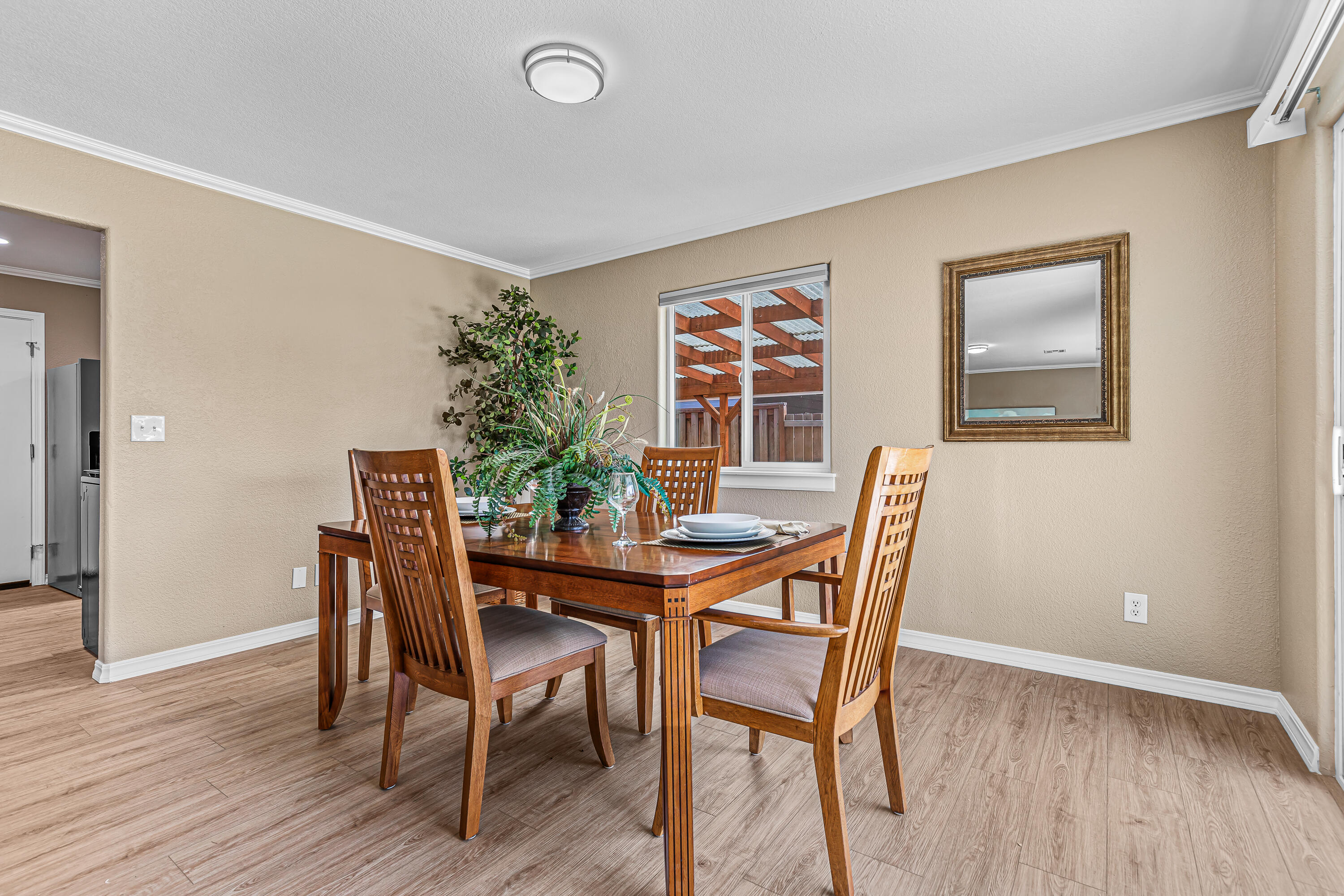 1820 Roberts Road Medford, OR 97504 - Photo 10 of 46 9R9A9421